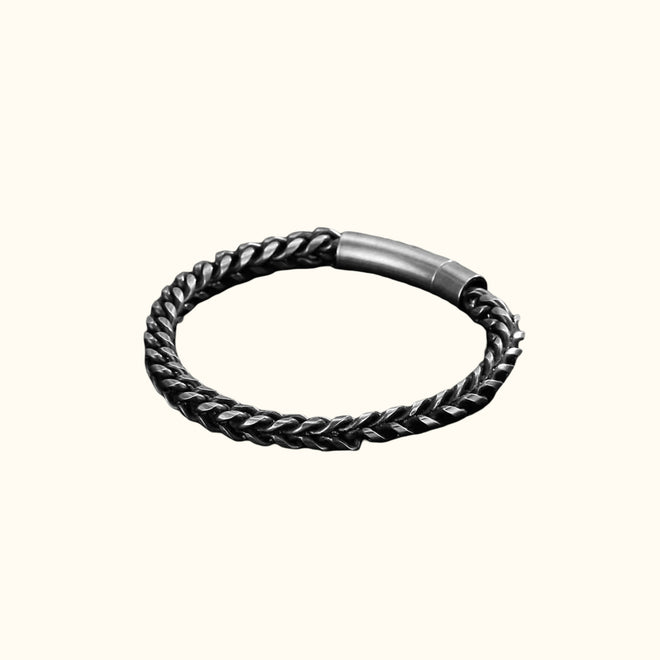 LAYLA-DARK CHAIN